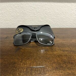 Ray-Ban Black Sunglasses- Chromance
